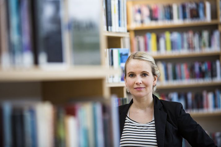 Lesendur hafa verið yfir sig glaðir, bæði finnst þeim gaman að hitta og hlusta á höfunda og ekki síður spennandi að kynnast nýjum höfundum, segir Stella Soffía. 