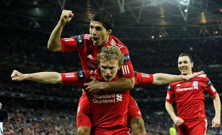 Kuyt og Suarez fagna marki þess fyrr nefnda.
