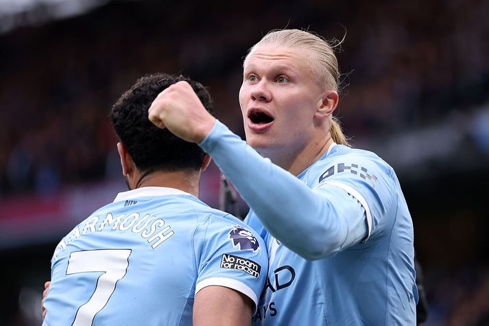 Erling Haaland skoraði og lagði upp í kvöld, og heldur í vonina um Englandsmeistaratitilinn.