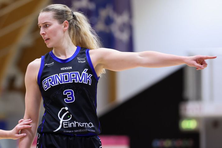 Ellen Nyström verður áfram með Grindavík.