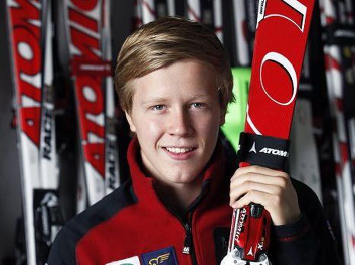 Jakob helgi Bjarnason Jakob er í hópi efnilegustu skíðamanna heims og stefnir á þátttöku á Vetrarólympíuleikunum í Sotsjí í Rússlandi árið 2014.Fréttablaðið/Stefán