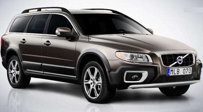Volvo XC70.