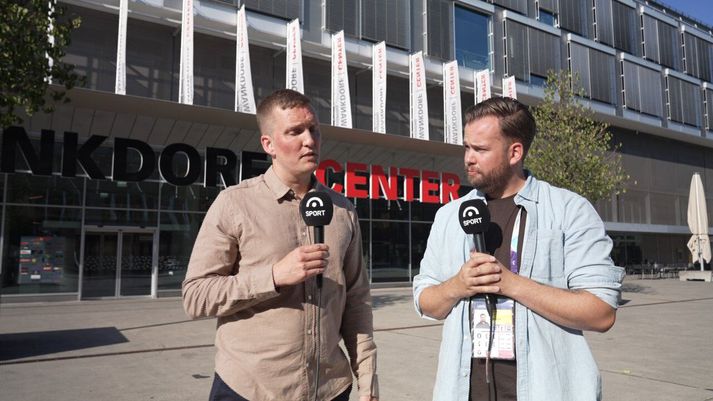 Sindri Sverrisson og Aron Guðmundsson fóru vel yfir sviðið fyrir leikinn gegn Sviss. 