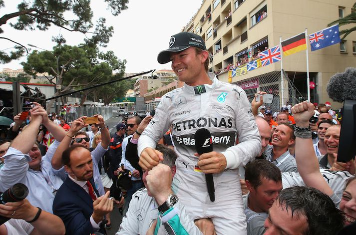 Rosberg fór mikinn í fagnaðarlátum í Mónakó