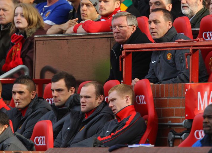 Rooney á bekknum um helgina.