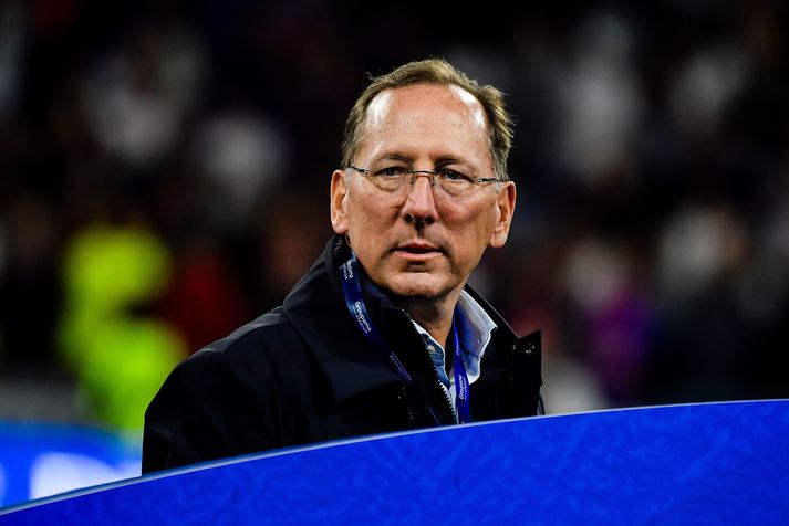 John Textor fer fyrir fjárfestingafyrirtækinu Eagle Football. 