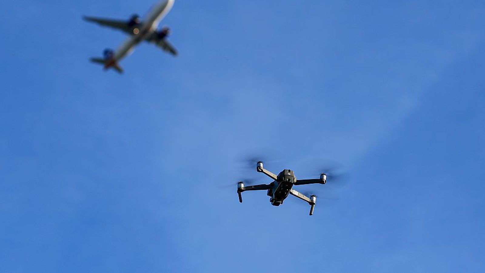 Banda­ríkja­menn banna inn­flutning dróna