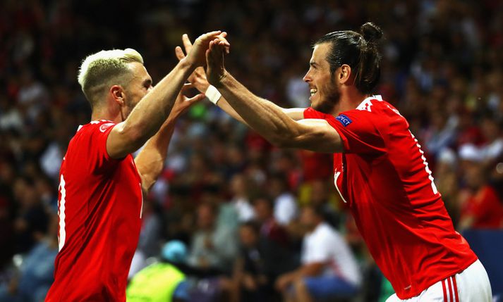 Aaron Ramsey og Gareth Bale fagna í kvöld.