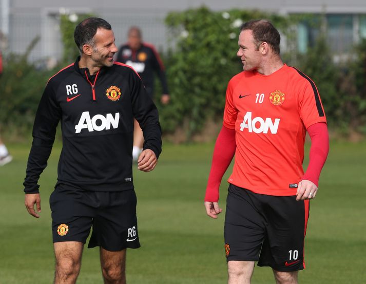 Létt yfir Rooney með Giggs á æfingu í lok vikunnar