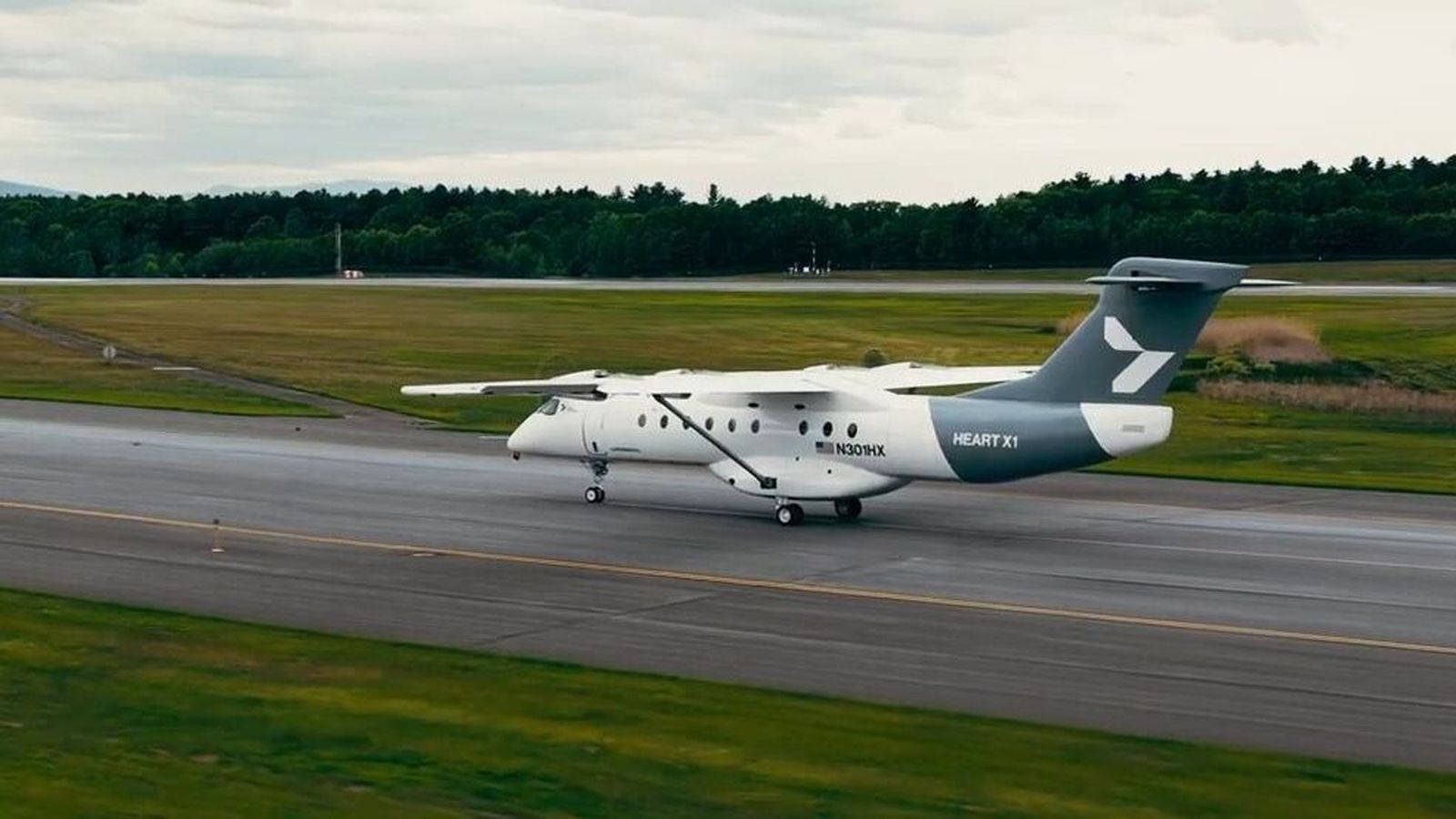 Stór rafmagnsflugvél reynd fyrir fyrsta flug
