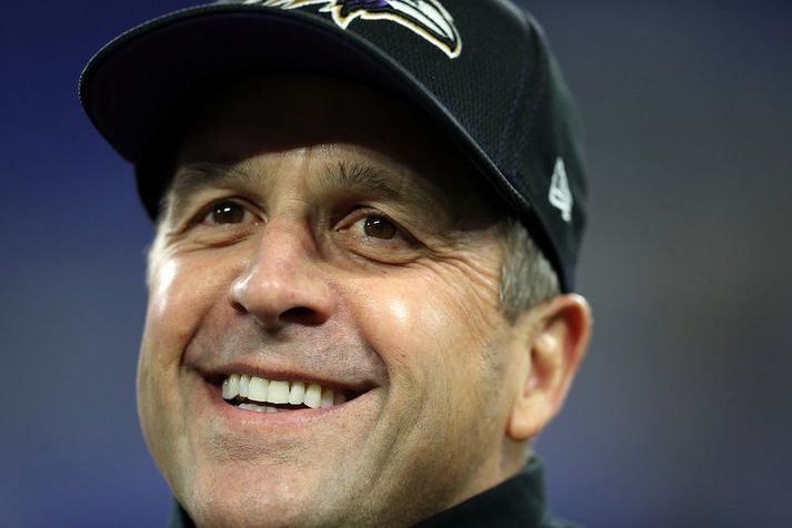 John Harbaugh er vel stæður maður og hefur þjálfað lengi í NFL-deildinni.