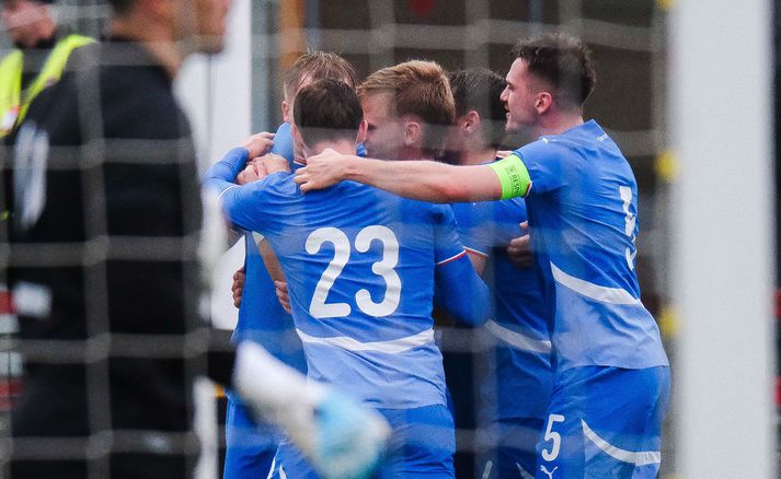 Strákarnir fögnuðu tveimur mörkum á Þróttarvelli í dag.