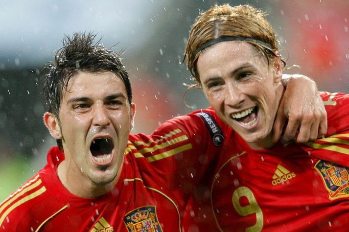 David Villa og  Fernando Torres fagna einu marka Villa í leiknum á móti Rússum á EM 2008.