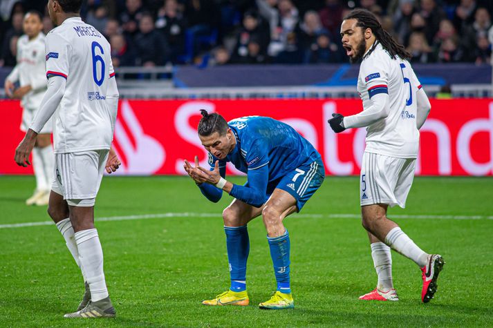 Ronaldo átti ekki sinn besta dag er Juventus tapaði 1-0 fyrir Lyon í fyrri leik liðanna í 16-liða úrslitum.