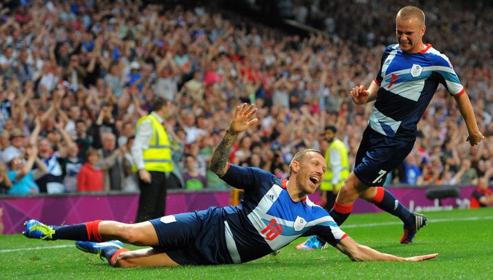 Craig Bellamy fagnar hér marki sínu.