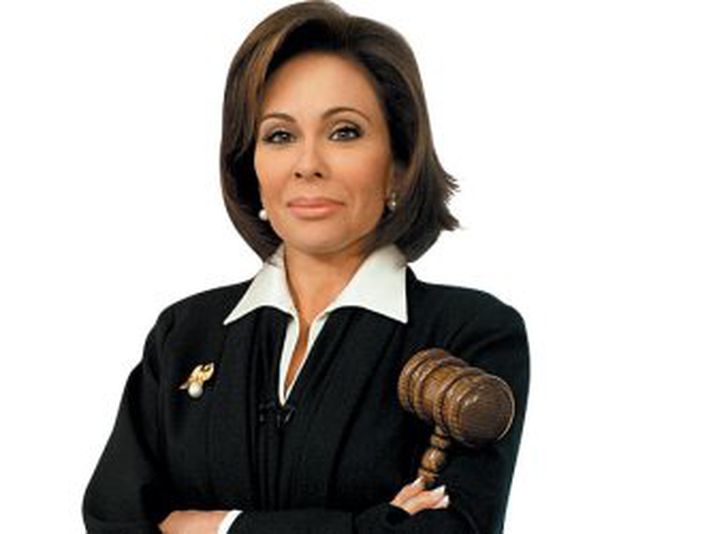 Það þýðir ekki að deila við dómarann. Þetta er reyndar ekki Anne Katz heldur starfssystir hennar, Jeanine Pirro, sem einnig starfar í New York.