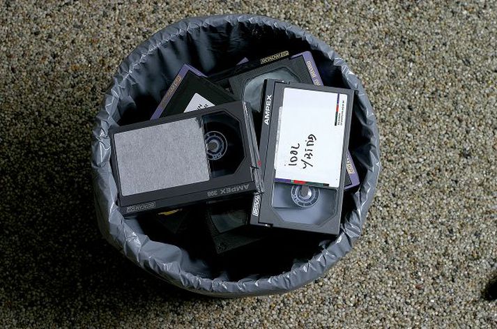 í rusli Betamax-spólurnar eru klassískt dæmi um tækni sem varð undir í keppni við aðra, og hvarf af markaðnum. Þó lifir beta-tæknin enn í upptöku- og myndvinnslubransanum.