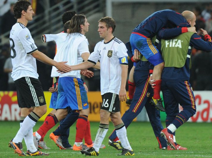 Lahm var svekktur eftir leik.