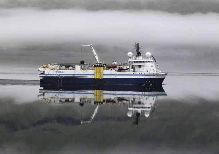 Olíurannsóknarskipið Oceanic Challenger á Reyðarfirði árið 2015 við upphaf rannsókna sem kínverska ríkisolíufélagið CNOOC leiðir.