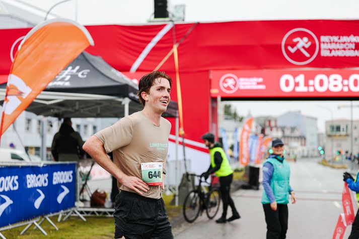 Liam Tilton vonar að hann fái betra veður þegar hann fer í fjallgöngu hér á Íslandi. 