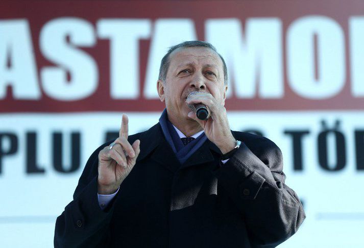 Tayyip Erdogan ávarpar samkomu í Kastamonu í Tyrklandi, 22. mars 2017.