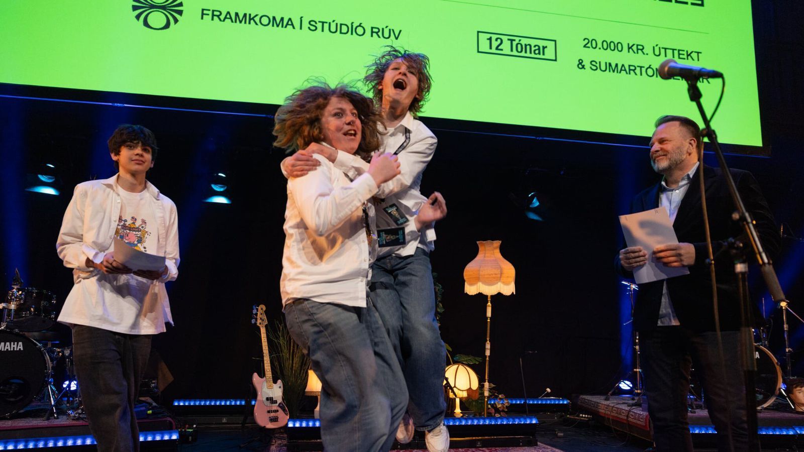 Falinn gjóður vann Músík­til­raunir