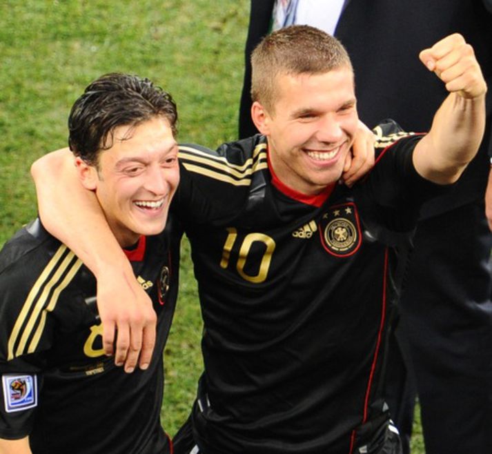 Özil og Lúkas Podolski.