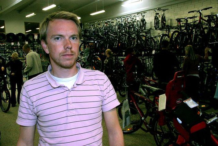 Ragnar Þór Ingólfsson Segir ASÍ hafa haft frumkvæði að frestun launahækkana og krefst tafarlausrar afsagnar forseta sambandsins.