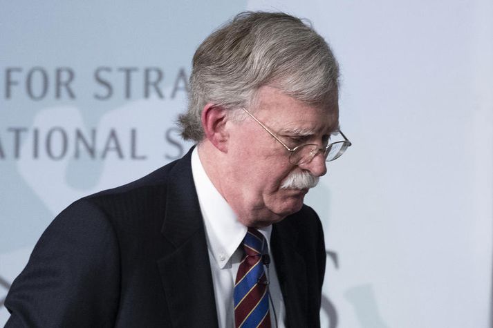 John Bolton er nú sagður tilbúinn að bera vitni í rannsókn og réttarhöldum þingsins yfir Trump forseta.