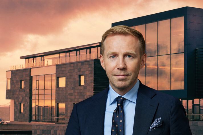 Benedikt Gíslason, bankastjóri Arion, benti á að það væri að draga úr vexti útlána, sem minnkuðu um þrjá milljarða, sem endurspeglaði viðvarandi hátt vaxtastig.