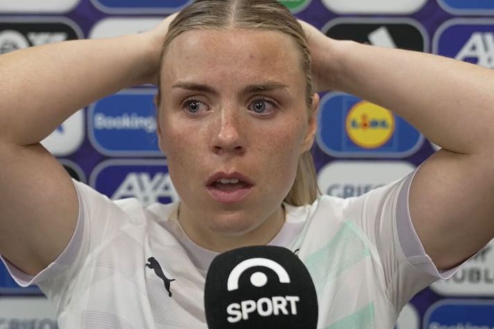 Ingibjörg var skiljanlega svekkt og í uppnámi eftir tap kvöldsins gegn Sviss á EM sem gerir út um möguleika Íslands á mótinu