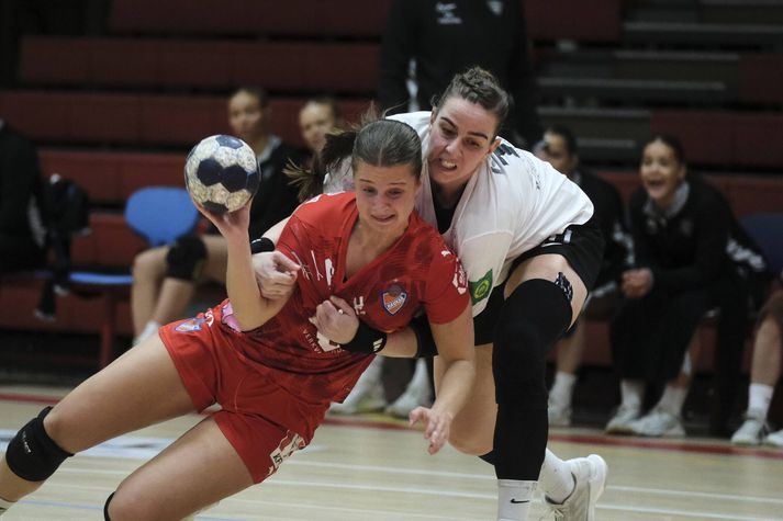 Það hefur verið hart tekist á í undanúrslitaeinvígi Hauka og ÍBV