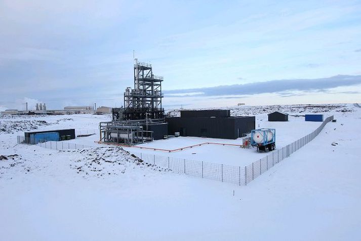 Stækkun verksmiðjunnar hefur tekið tæpt ár.