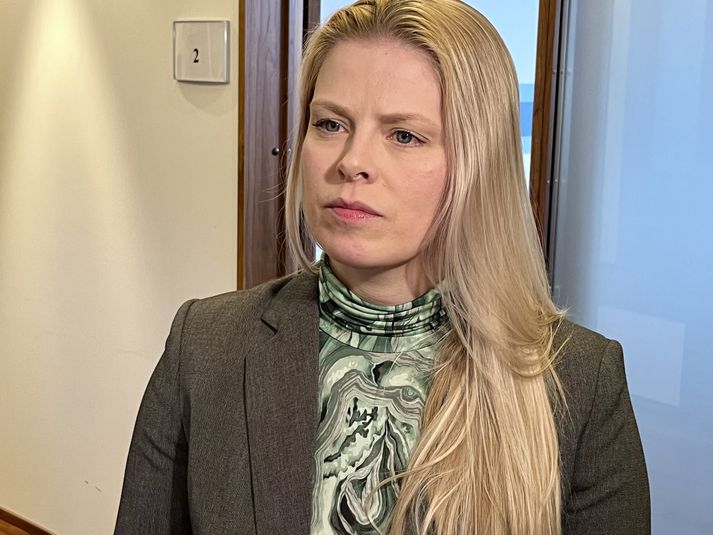 Arndís Anna Kristínardóttir Gunnarsdóttir er þingmaður Pírata.