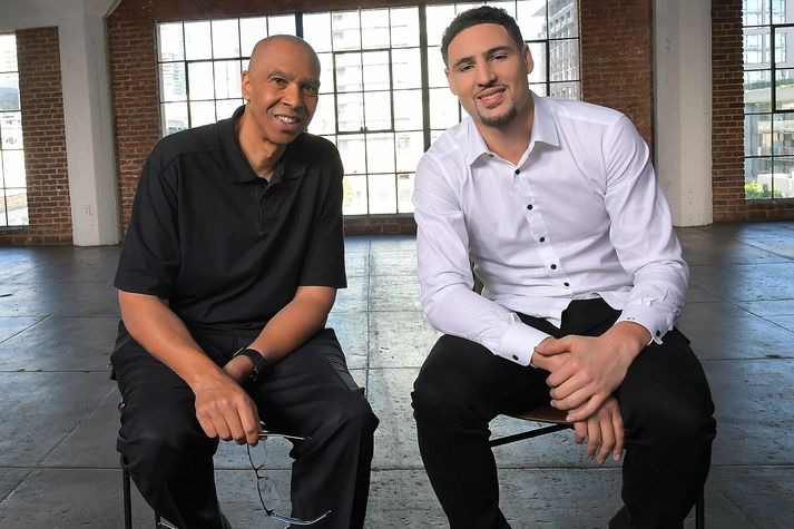 Feðgarnir Mychal Thompson og Klay Thompson á góðri stundu.