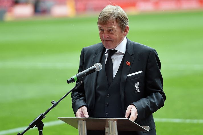 Kenny Dalglish minnist hinna 96 á Anfield.