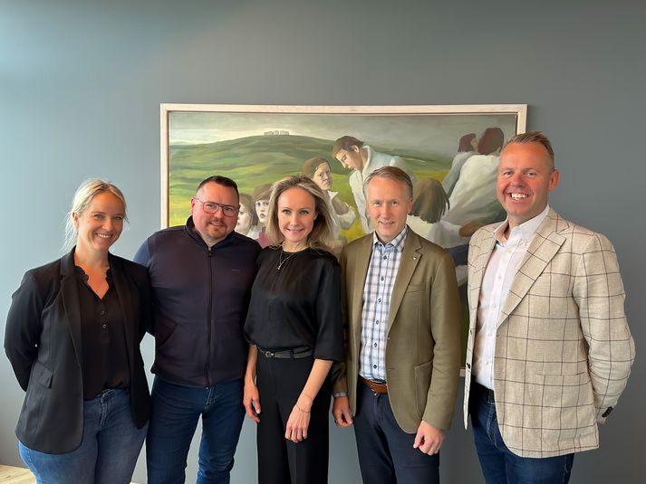 Elfa Valdimarsdóttir og Freyr Friðriksson eigendur KAPP, Kristrún Auður Viðarsdóttir, framkvæmdastjóri IS Haf, Brynjólfur Gísli Eyjólfsson, sjóðstjóri IS Haf, og Runólfur Guðmundsson. framkvæmdastjóri Útgerðarfélags Reykjavíkur.