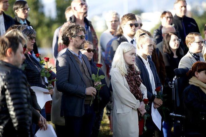 Dagur B. Eggertsson borgarstjóri var meðal þeirra sem minntust fórnarlamba Breiviks í Vatnsmýrinni í gær.