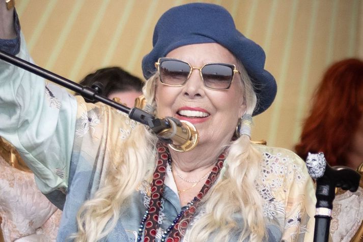 Joni Mitchell kom gestum hátíðarinnar skemmtilega á óvart.