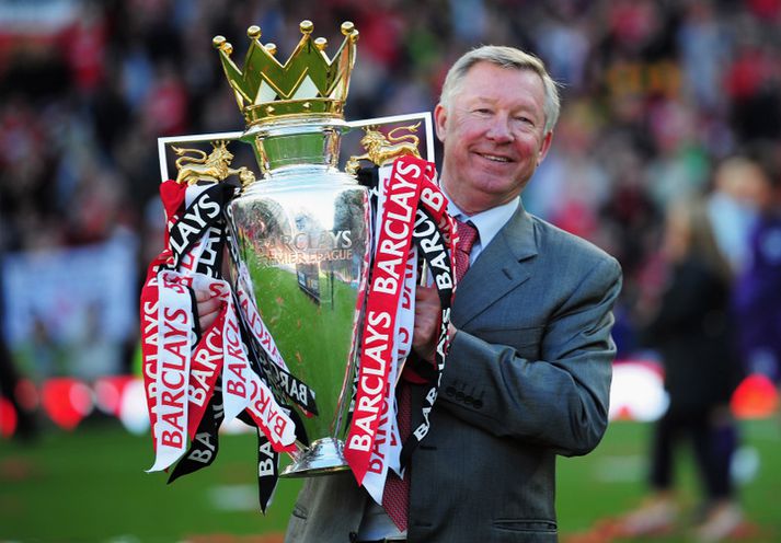 Sir Alex Ferguson nær árangri með Man Utd og starfsmennirnir njóta góðs af því.