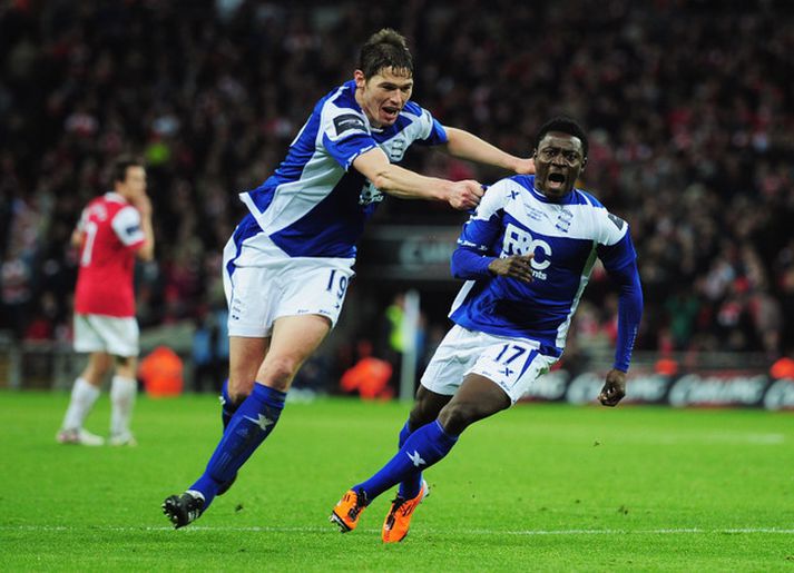 Nikola Zigic og Obafemi Martins fagna sigurmarkinu í dag.
