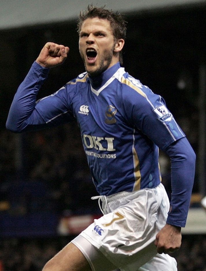 Hermann fagnar einu þriggja marka sinna með Portsmouth í vetur.