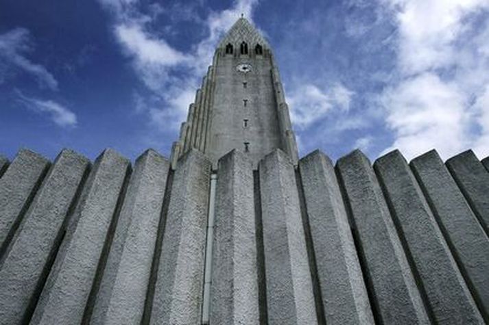 Drengurinn gaf þær skýringar á þjófnaðinum að hann þyrfti að greiða fíkniefnaskuld.