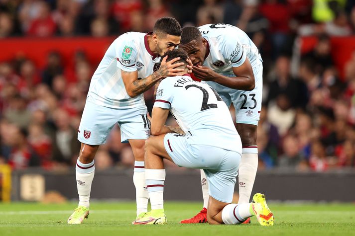 Ryan Fredericks lagði upp sigmark West Ham en þurfti að fara meiddur út af í kjölfarið.