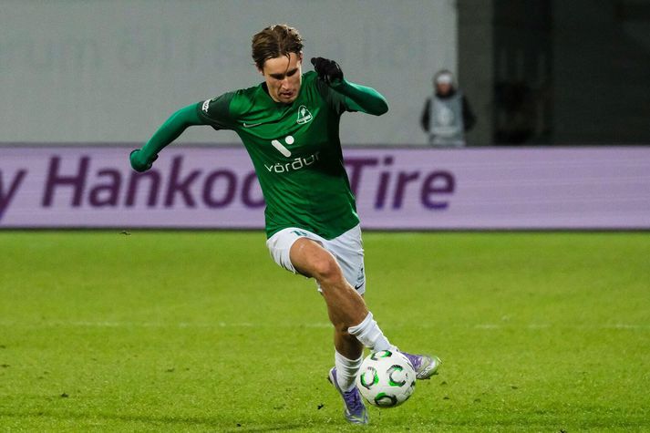 Ágúst Orri Þorsteinsson á ferðinni með boltann í leiknum í kvöld.