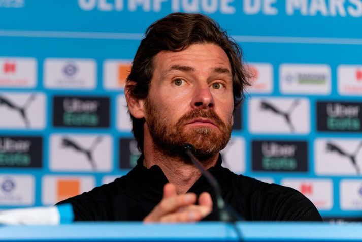 André Villas-Boas tilkynnti á blaðamannafundi að hann væri hættur.
