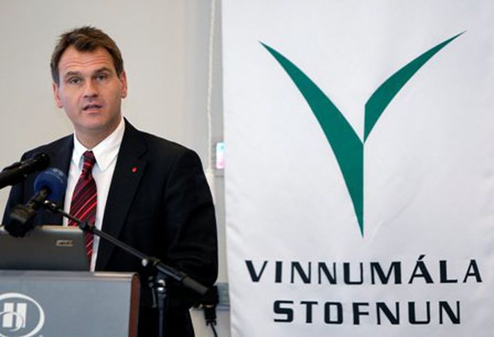 Árni Páll Árnason og Gissur Pétursson kynna 800 ný störf. Mynd/ Vilhelm.