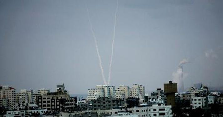Þúsundum eldflauga hefur verið skotið á Ísrael frá Gaza ströndinni.