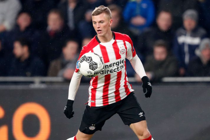 Albert í leik með PSV