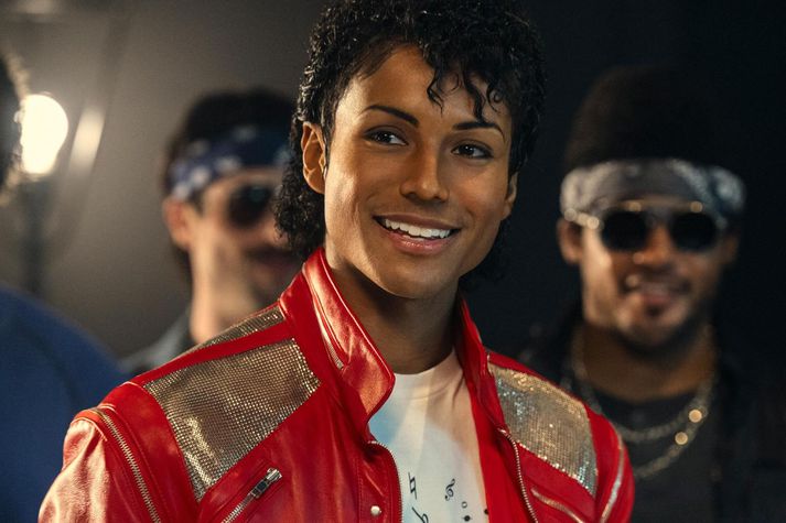 Jaafar Jackson leikur föðurbróður sinn, Michael Jackson, í ævisögumyninni Michael sem málar konung poppsins sem ofurhæfileikaríkan og barngóðan dýravin.